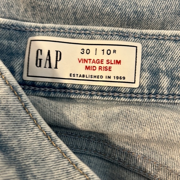 Gap Mid Rise Vintage Slim Light Destroy Jeans - Picture 6 of 7